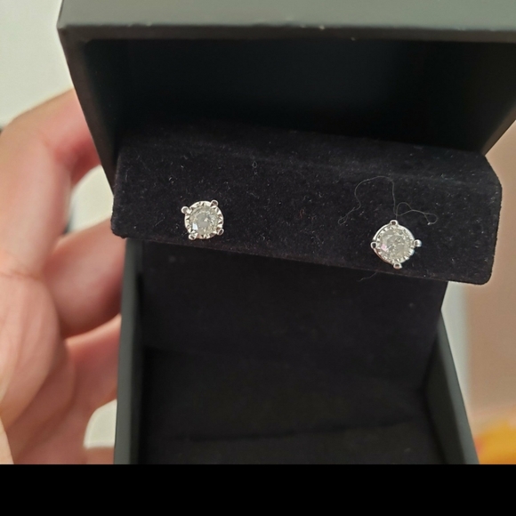 Kay Jewelers Jewelry K Gold 12 Carat Geniune Diamond Solitaires